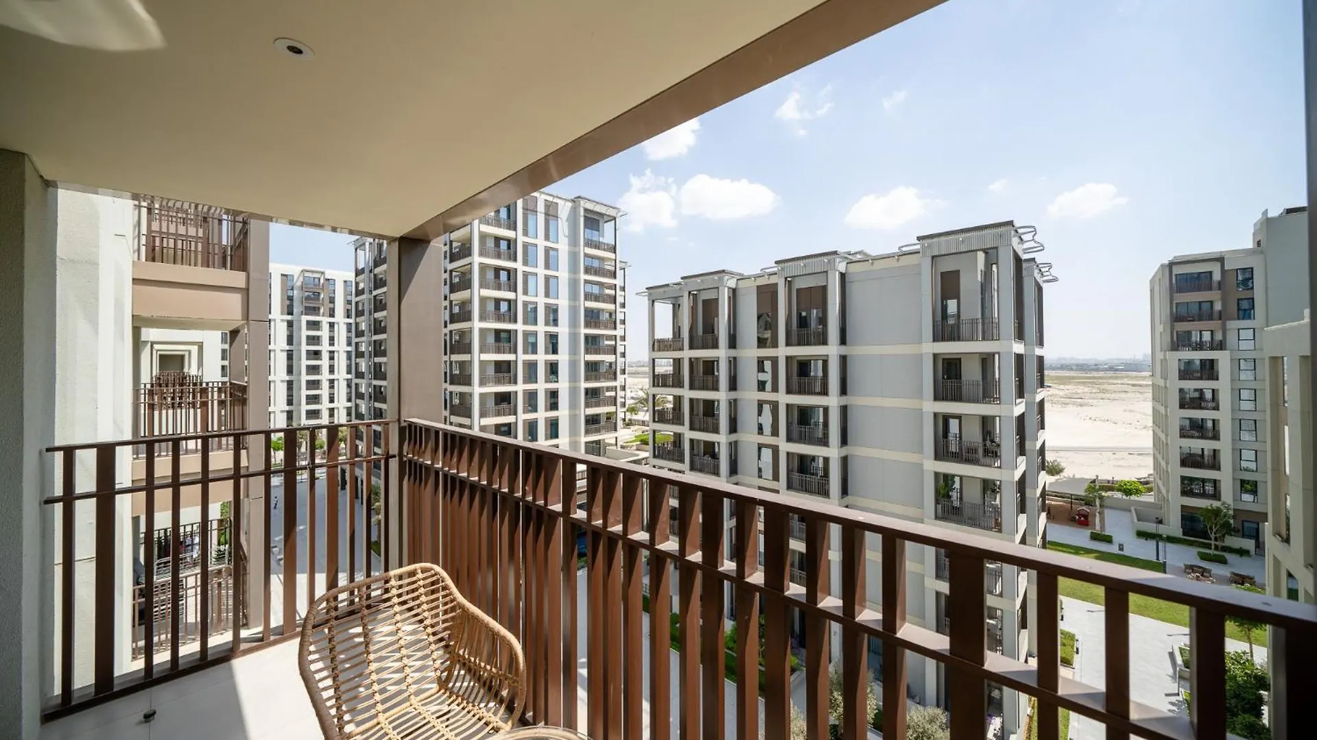 Alh Vacay 1 Bedroom In Surf At Creek Beach Dubai 0*,